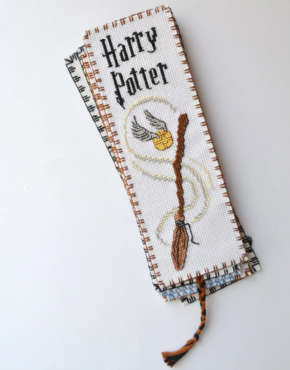 Counted Cross Stitch Pattern "Harry Potter: Golden Snitch" - Download in PDF