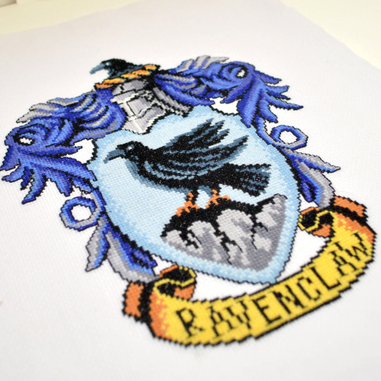 Counted Cross Stitch Pattern "Ravenclaw Crest" - Download in PDF
