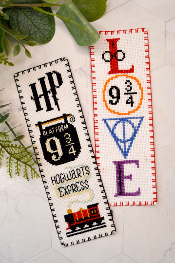 Counted Cross Stitch Pattern of Bookmark "HP Love" - Download in PDF SK2-151