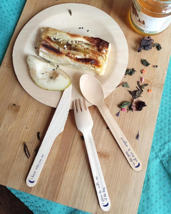 “Twilight Forks” Disposable Wooden Cutlery Set - Twilight Saga Party Supplies with 39 Iconic Quotes